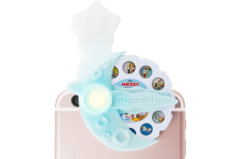 One of the most popular revenue streams for invention makers is to get a licensing deal like our client Moonlite.